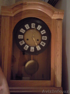 Часы настенные,  деревянный корпус,  в рабочем состоянии #554396