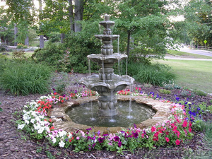 Строительство и проектирование фонтанов,  скульптур водоёмов,  бассейнов под 