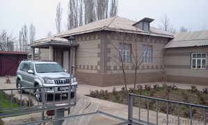 Продаю новый дом со всеми удобствами #878984