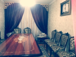 Квартира четырех комнатная переделанная в трех комнатную 76 кв м балкон 2 на 6 с #1283338