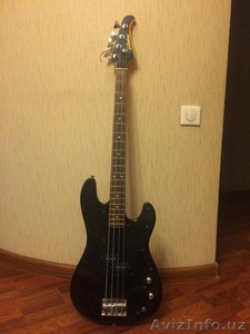 Продам Fender Silvertone Bass #1481017