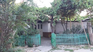 Продам два дома по цене одного в общем дворе в центре города  #1663063