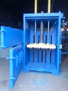 Гидравлический пресс для пластмассовых отходов #1681692