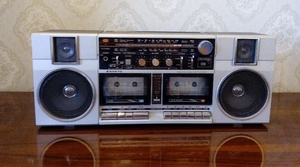 КУПЛЮ магнитолу двухкассетник  SANYO #1685324