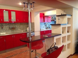 Космонавты метро рядом с МВД на против Корзинки 150 кв.м 477 #1694900