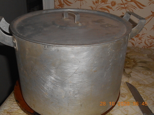 Кастрюля #1695337