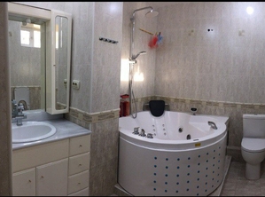 Нукусская на против бутик Гламур Банковская 135 кв.м 4 х комнатная 2 этаж #1695427