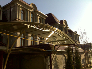 Кованые Навесы из лексана,  профнастила,  ондулина,  Решётки,  Ограждения #1723571