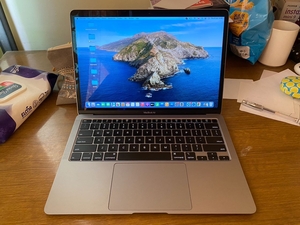 Продаю в отличном состоянии MacBook Air (Retina,  13-inch,  2020) Core i3 8/256 gb #1726823
