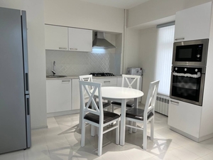 Сдаётся впервые,  всё новое,  Ц-2 метро Амр Тимур 3 комнаты #1733206