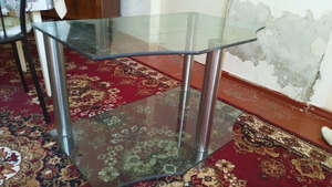 Продам столик для телевизора #1735299