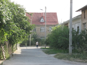 Продам или обменяю дом на участке в 6 соток  #1738189