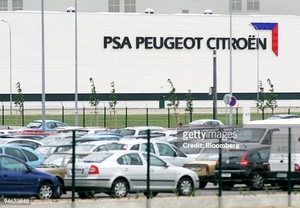 Работа на автозаводе Peugeot в Словакии #1739483
