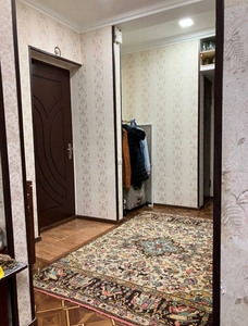 Продаётся своя 2ух ком. квартира на Юнусабаде 18 квартала, переделанная в 3ёх. #1739288