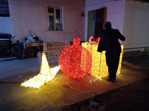 Новогодние фигуры,  доставка и установка #1747394