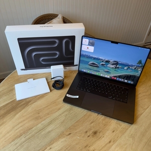 Apple Macbook Pro 16
